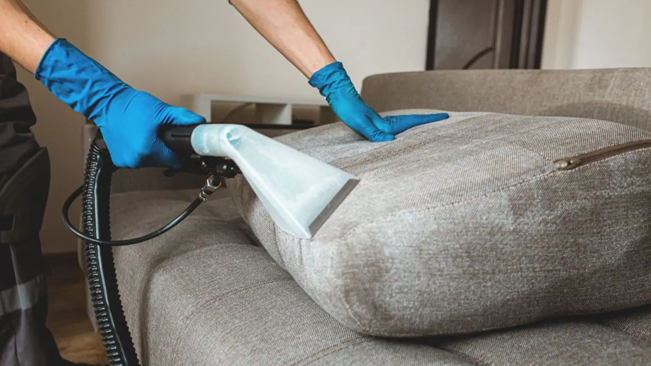 mistura para limpar sofa