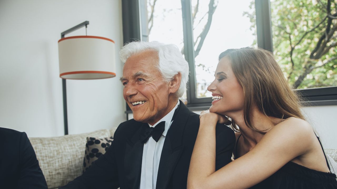 Como Ser Admirado Por Mulheres Sem Precisar Provar Nada com o Cartão